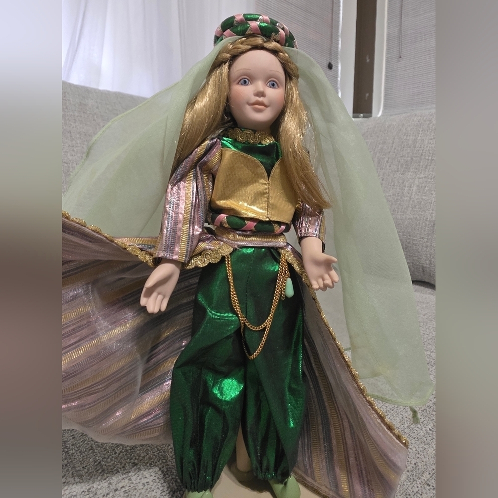 This is a Danbury Mint Storybook porcelain doll. - Picture 7 of 7